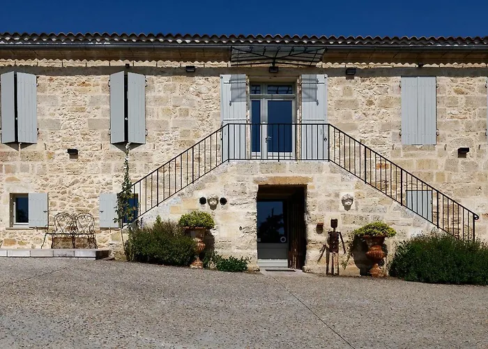 Chateau Croix De Labrie